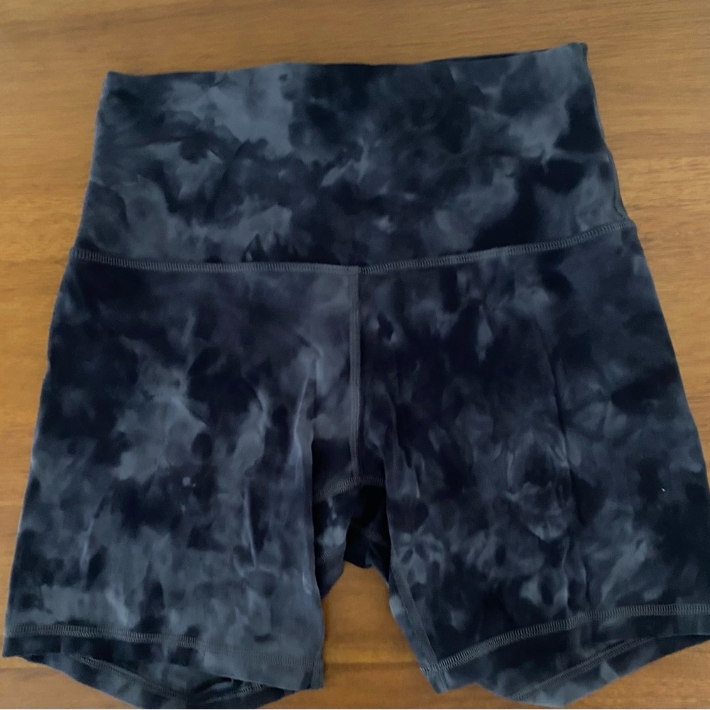 lululemon Align™ High-Rise Short 6"